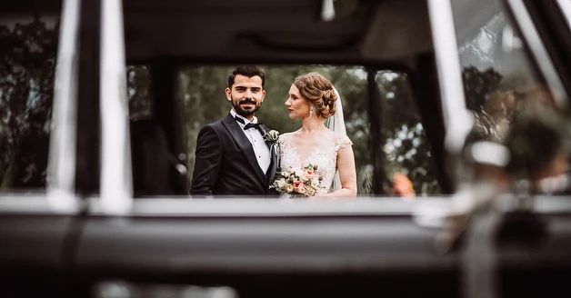 Schon wieder fast zwei Jahre her, aber ich denke immer noch gerne an diese Hochzeit zurück. Linda & Mahmut sind ein wirklich tolles Paar und zwischen uns hat es einfach gepasst. Ich denke die Bilder sprechen für sich. Seht selbst… 🤗🤩

Die Traurednerin Malin @herzensmomente_by_malin ist mir auf jeden Fall auch positiv in Erinnerung geblieben und kann ich nur wärmstens empfehlen.

#hochzeitsfotograf #hochzeitsreportage #thomasschiefkefotografie #realwedding #einbeck #vogelbeck #winkelvoss_vogelbeck #couplemoments #brideandgroom